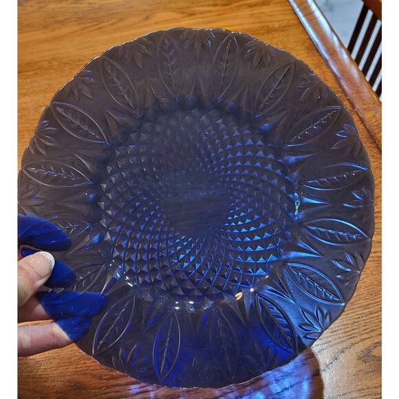 Avon Royal Sapphire Cobalt Blue SALAD Glass Plates Leaf Arcoroc France Set of 4 - Picture 4 of 15